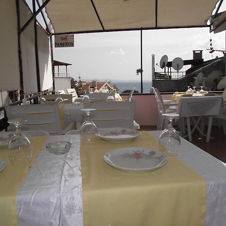 Set Arat Motel & Pansiyon Akçay Eksteriør billede