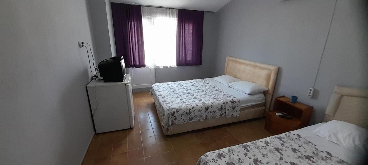 Set Arat Motel & Pansiyon Akçay Eksteriør billede