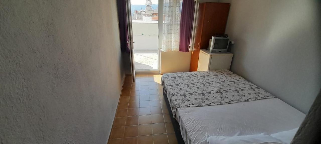 Set Arat Motel & Pansiyon Akçay Eksteriør billede