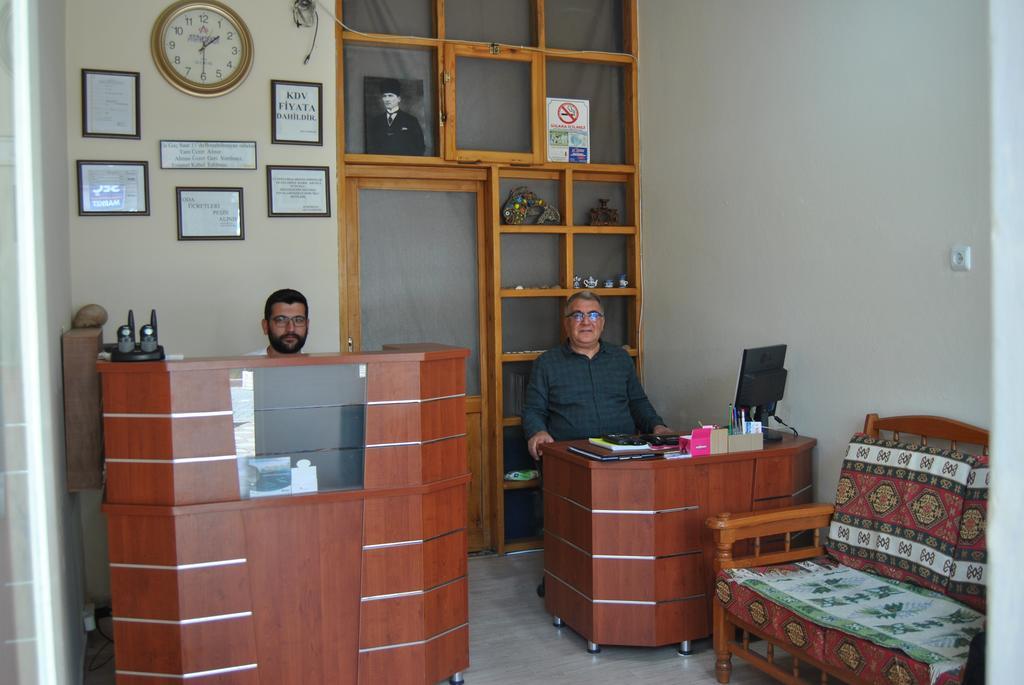 Set Arat Motel & Pansiyon Akçay Eksteriør billede